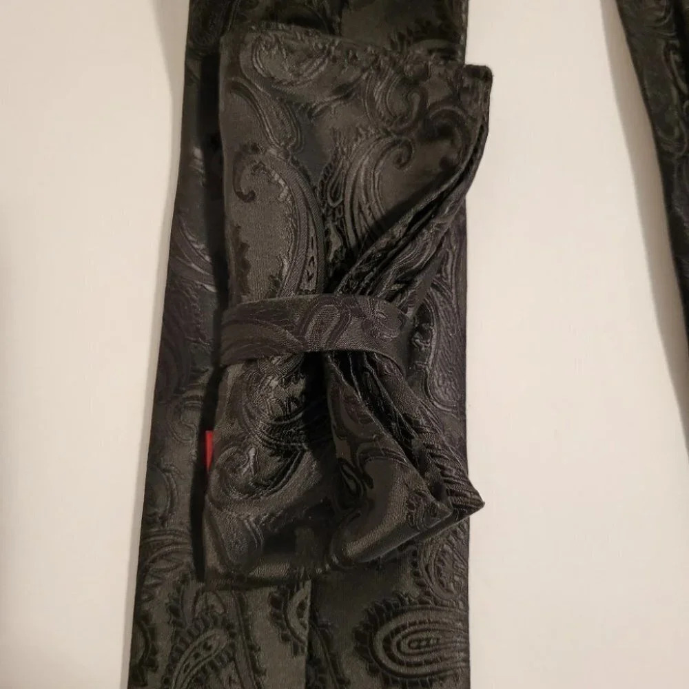Men's Necktie Handkerchief Set by Brand Q - Picture 2 of 5